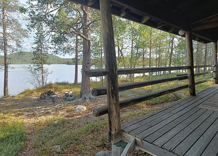 Lomakylae Lapponia Деревянный коттедж *